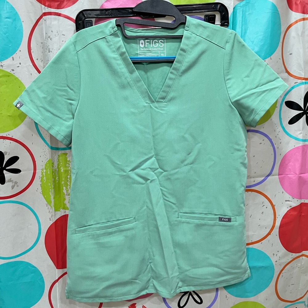 jade figs scrubs set